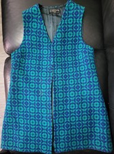 VINTAGE WELSH WOMEN'S WOOLEN