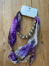BNWT Daisy & Eve scarflace necklace scarf beaded snakeskin accent oblong S2328