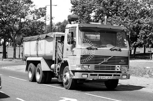 Photo amey roadstone volvo - amey, fl7