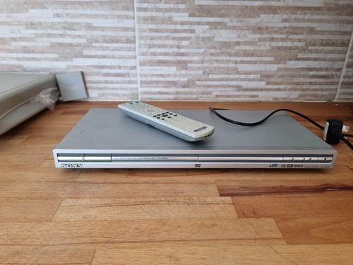 Sony dvd player silver - cd/dvd,