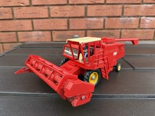 Britains Massey Ferguson 760