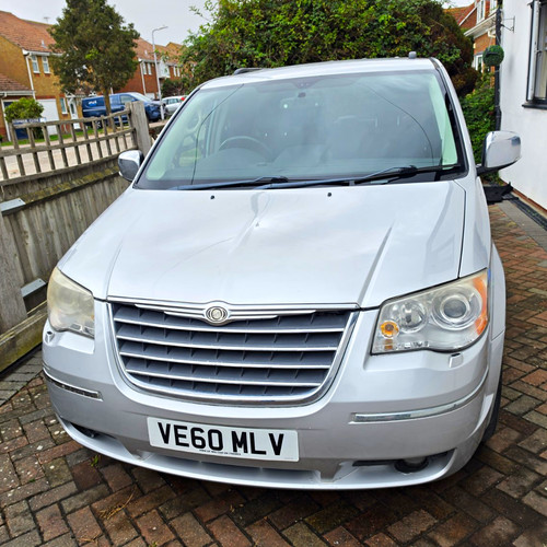 Chrysler grand voyage 2010 - grand,