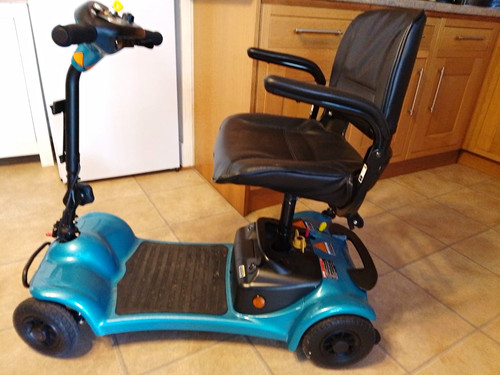 Wheel mobility scooter with - 4-wheel,