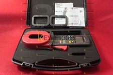 one UNI-T UT275 Earth Ground