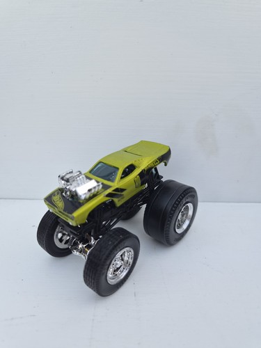 Hot wheels monster trucks - hot,
