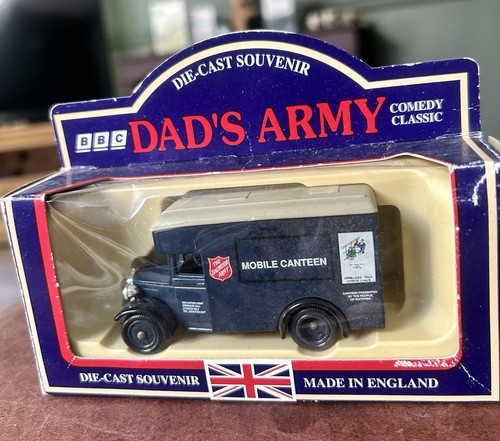 Dad army lledo dg - army,