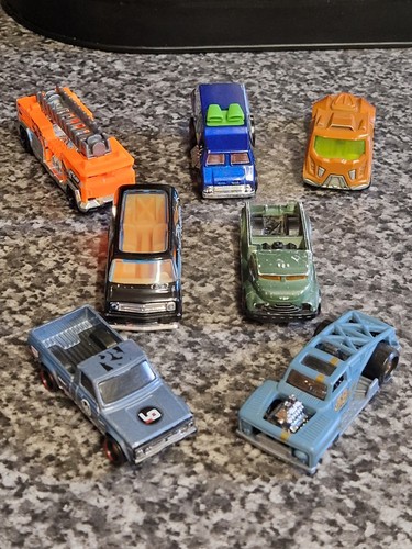 Hotwheels bundle trucks - bundle, vans