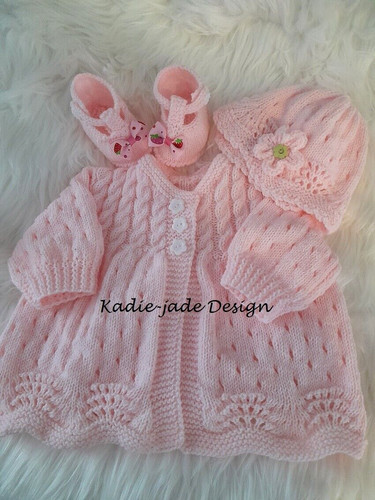 Baby knitting pattern 124 - baby,