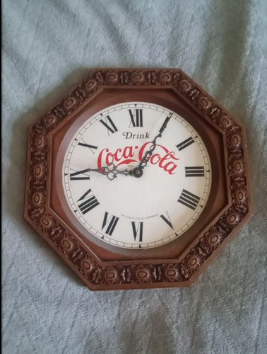 Coca cola clock - :,