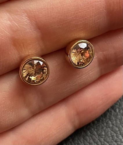 Genuine swarovski stud - swarovski,