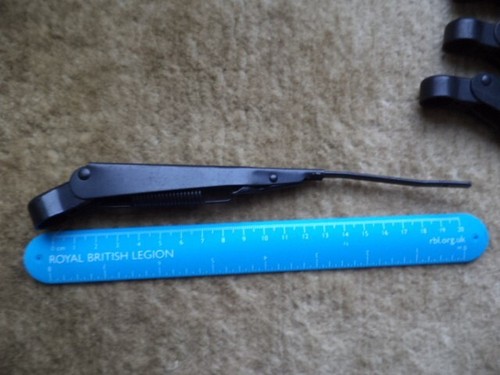Universal vehicle wiper arms - vehicle,
