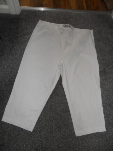 White cropped - white,