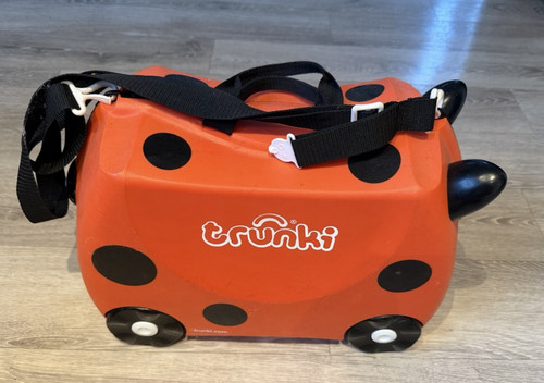 Ladybird trunki suitcase - ladybird,