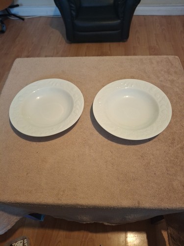 Embossed bowls fruit 5cms - embossed, 20.5cms