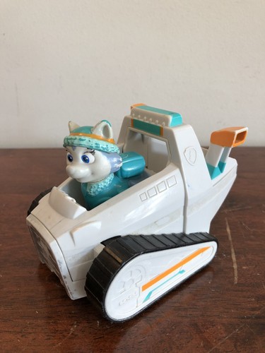 Paw patrol everest with snow - patrol,