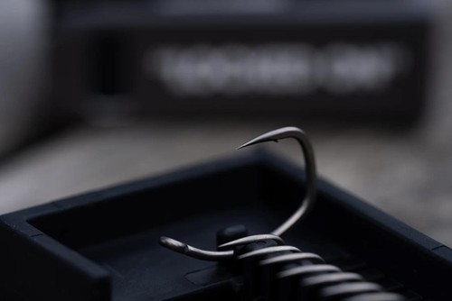One more cast lock - one,