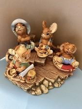 Vintage Pendelfin Display