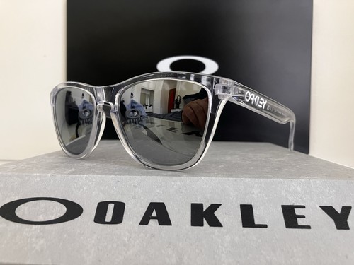 Oakley frogskins sunglasses - oakley,