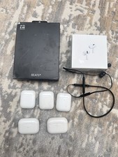 Joblot of Headphones Apple AirPods