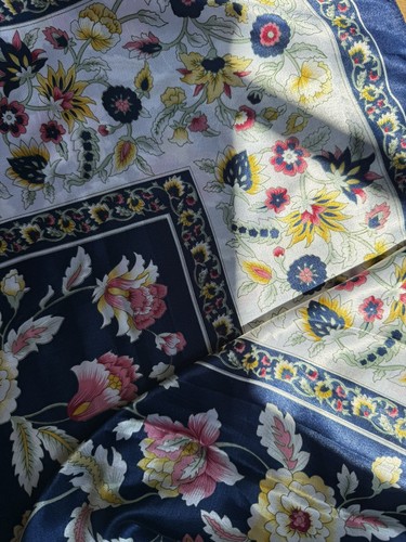 Vintage navy bright floral - navy,