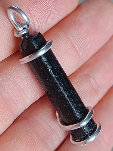 Black tourmaline pendant - black,