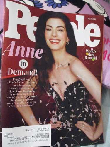 People anne hathaway - people,