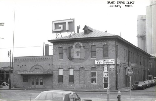Railroad grand trunk - grand, depot