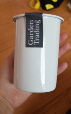 Toothbrush holder /Beaker / Cup White Enamel Garden Trading (New) (3565)