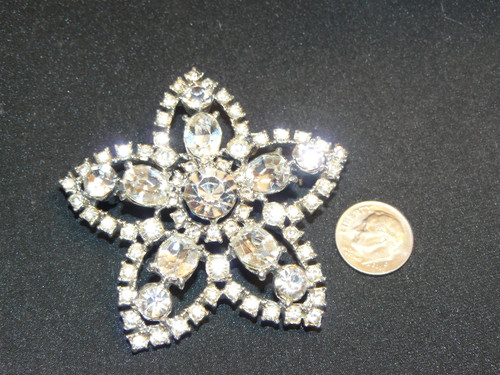 Vintage rhinestone star - vintage,