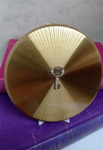 Vintage rage powder compact - rage,