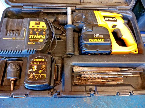 Dewalt cordless sds hammer - dewalt,