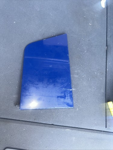Fuel flap door - t5,