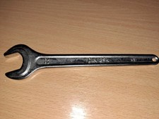 DEWALT ROUTERS 22MM SPANNER
