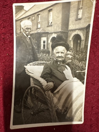 Elderly lady wicker - in,