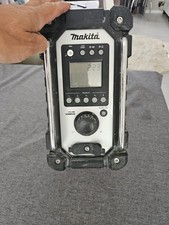 Makita Dmr107 Jobsite Radio Am/fm