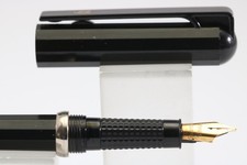 Vintage Manuscript Italic Medium Calligraphy Fountain Pen, BT 2 (Ink Supplied)