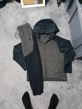 Old Season Black Dark Grey