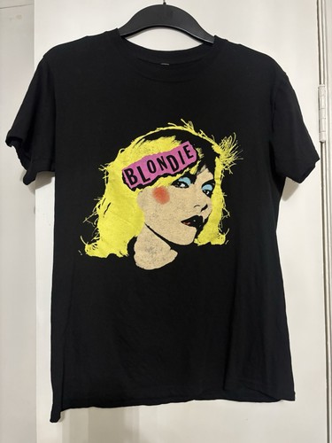 Official blondie shirt size - t,