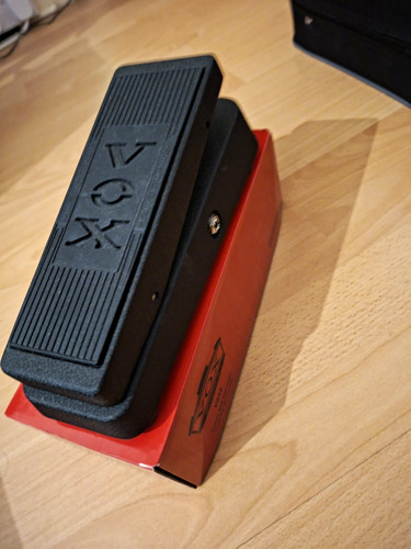 Vox v845 classic wah - v845, pedal