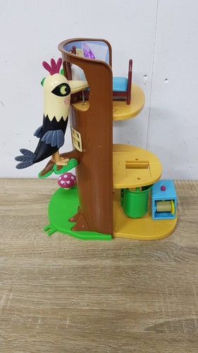 Ben and holly - holly, tree