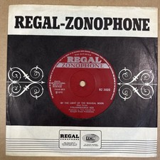 Tyrannosaurus Rex -By The Light of the Magical Moon -OG UK Regal Zonophone 7" 45