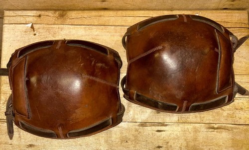 Pair jeffries adults - of,