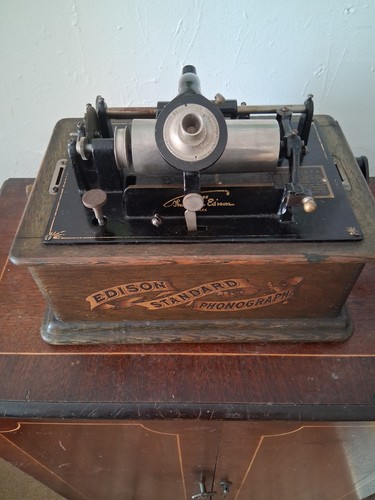 Edison standard phonograph - edison,