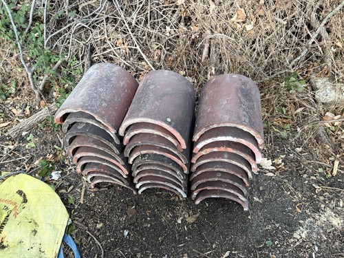 Clay ridge tiles half round - ridge,