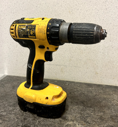 Dewalt dc725 18v cordless - dc725,