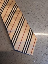 Burberry Tie 100% Silk, Made