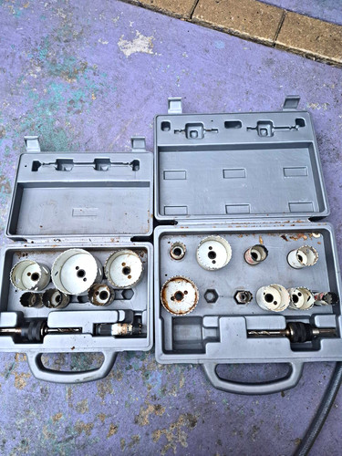 Bosch hole saw set - hole,
