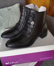 Women’s Black Leather Boots