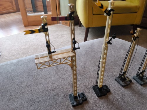 Hornby gauge signals bundle - gauge,