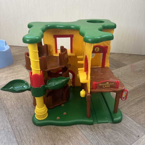 Jungle pocket treehouse - in,